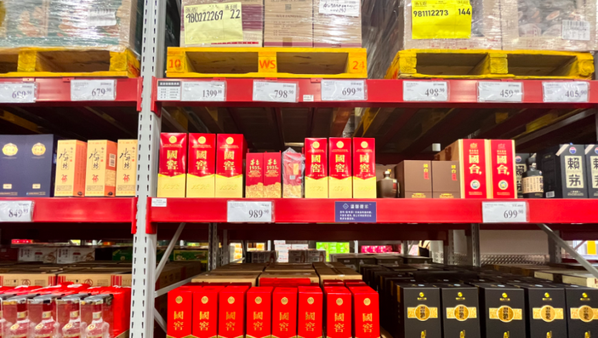 澳门12323网站资料查询大全,泽连斯基：望西方对俄袭击做出回应,精准解释落实及其象征意义_增强版V3.12